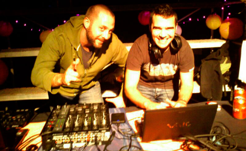 Equipos de música y DJs
